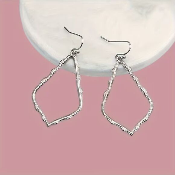 Silver Textured Irregular Teardrop Dangle Earrings Drop Pendant Hollow Charm New - Picture 1 of 5